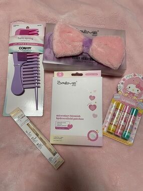 The Creme Shop Headband Bow Beauty Bundle